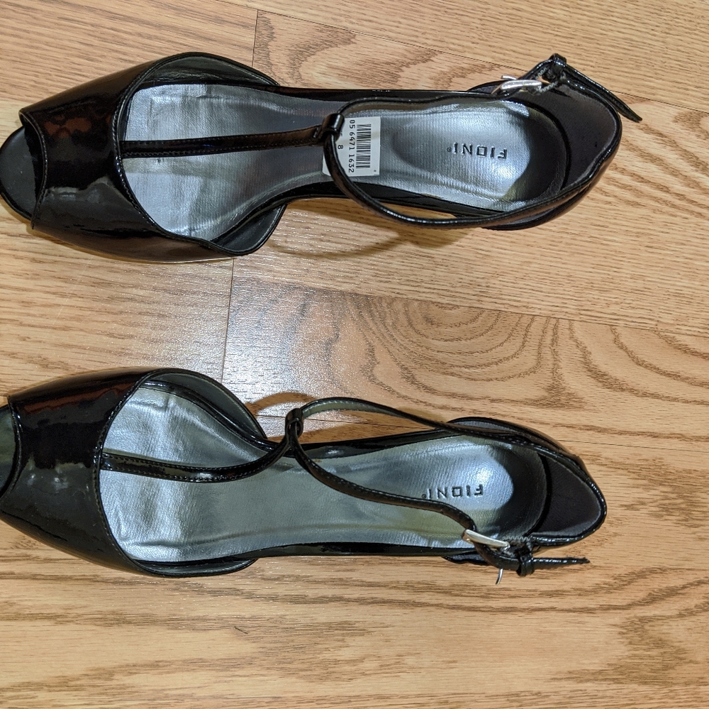 3 for $30 FIONI open toe shoes - Picture 3 of 6